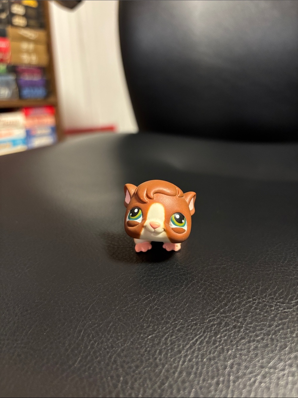 Littlest Pet Shop #4 Brown Guinea Pig